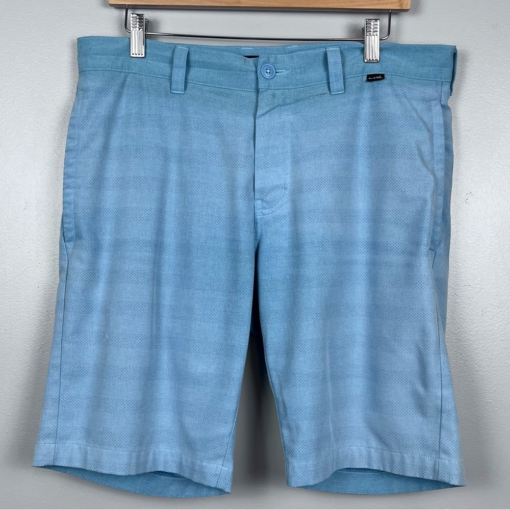 Travis Mathew Men's Lake Powell 9" Striped Golf Shorts 1MW207 Size 32; Preppy